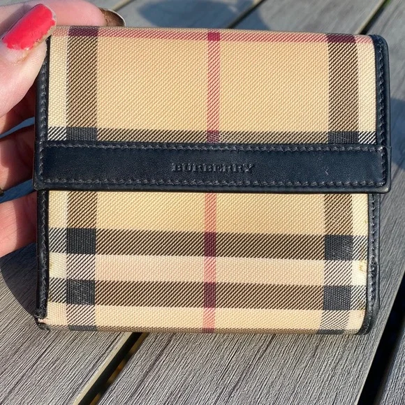 Burberry Nova Check PVC/Leather🔥Bifold+Front SNAP🔥8slot+Bill🔥4x4”Made🇮🇹VGUC